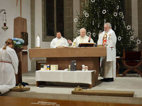 Darstellung des Herrn mit Kerzenweihe und Blasiussegen (Foto: Elisbetha Rößler)